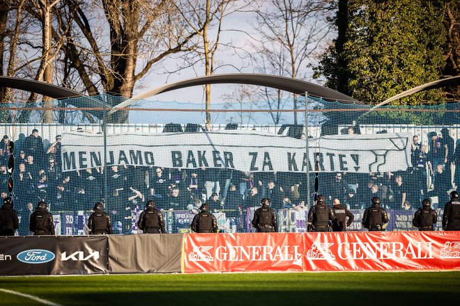 Mnogi očividci so upravičeno zatrdili, da je v soboški Fazaneriji, v nedeljo, 18. 2. 2024, umrl nogomet. FOTO: Jure Banfi