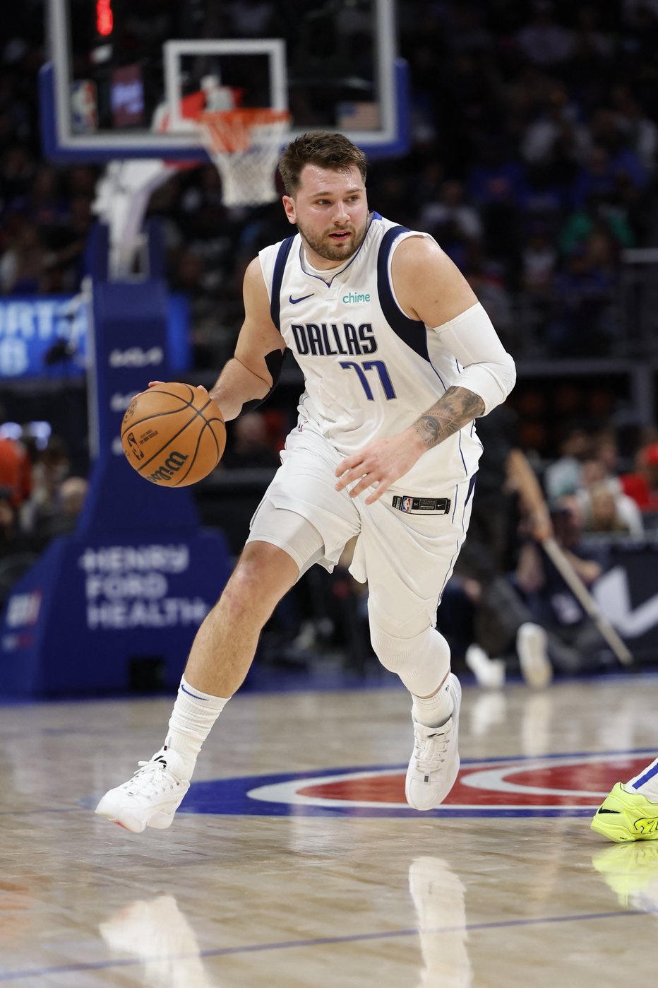 Fotografija: Slovenski košarkar je ponoči postal prvi igralec v severnoameriški ligi NBA, ki je vpisal šest zaporednih trojnih dvojčkov s 30 točkami. FOTO: Rick Osentoski Usa Today Sports Via Reuters Con