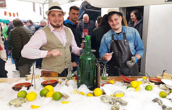 Ljubitelji morskih dobrot so prišli na svoj račun.