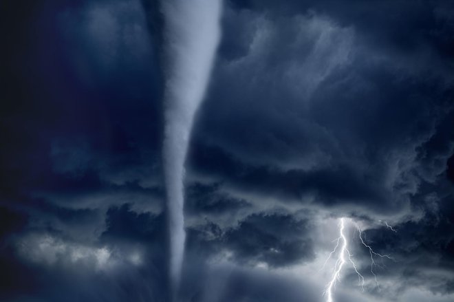 V ZDA in na Kitajskem so pustošili tornadi. FOTO: Ig0rzh Getty Images/istockphoto