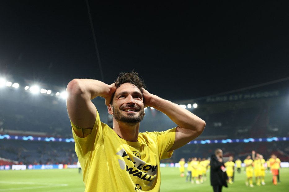 Fotografija: Mats Hummels je bil junak tekme v Parizu. FOTO: Franck Fife Afp