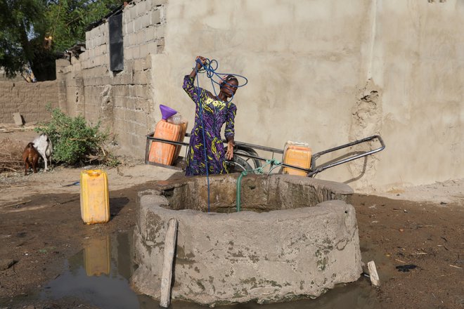 »Obolevajo predvsem otroci, primeri pa so povezani s porabo vode.« FOTO: Temilade Adelaja Reuters