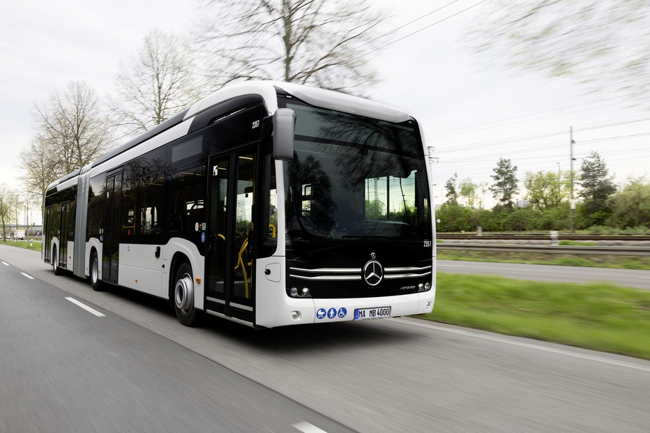 Fotografija: Mercedes-Benzov eCitaro G je prepričal strokovno žirijo. FOTO: Daimler Truck AG