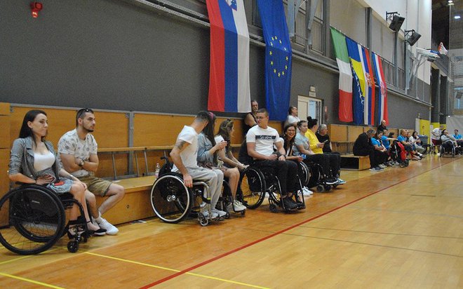 Prijatelji in sorodniki so podprli košarkarje. FOTO: Društvo paraplegikov ljubljanske pokrajine