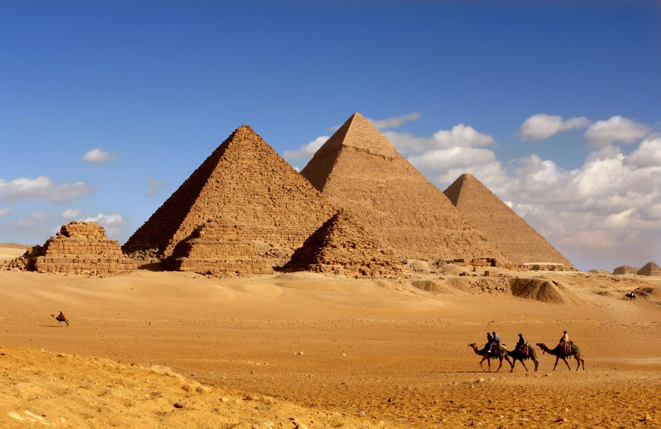 Fotografija: Bližina starodavne, danes izginule reke bi pojasnila zgoščenost piramid na enem mestu. FOTO: Getty Images
