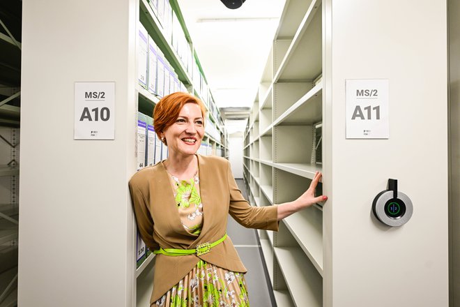 Ministrica za kulturo Asta Vrečko se je navduševala nad avtomatiziranim arhivom. FOTO: MP PRODUKCIJA/PIGAC.SI