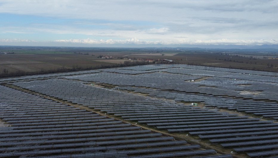 Fotografija: Velikanska solarna polja v Italiji FOTO: Claudia Greco/Reuters