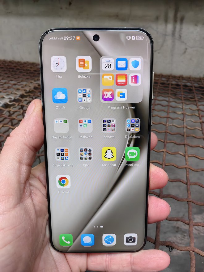 Huawei pura 70 pro z naloženim Googlovim chromom FOTO: Staš Ivanc