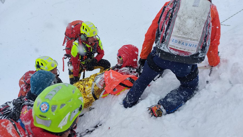 Fotografija: Velikonočni čudež na Mali Mojstrovki FOTO: GRS Kranj