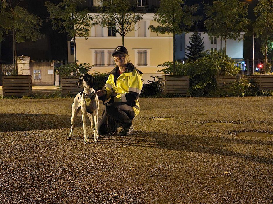 Fotografija: Sabina Piber je vodja združenja K9 iskanje pogrešanih – Slovenija. FOTO: K9 - Iskanje Pogrešanih Slovenija