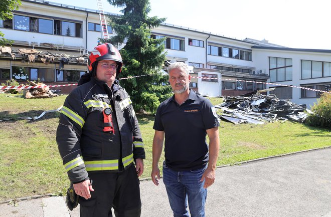 Vodja intervencije Domen Turk (levo) in tržiški župan Peter Miklič Foto: Dejan Javornik