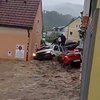 Dramatični posnetek iz Avstrije, močno deževje poplavilo Štajersko (VIDEO)