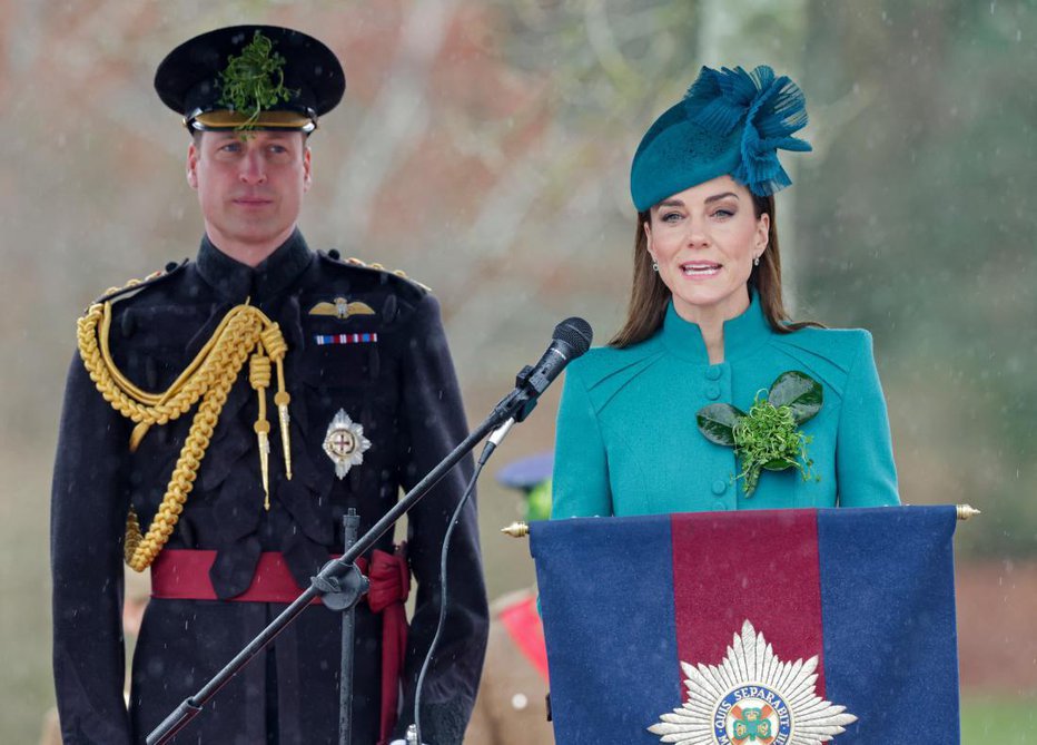 Fotografija: Kate Middleton v osebnem pismu izraža upanje, da bo lahko kmalu osebno pozdravila polk, katerega polkovnica je. FOTO: Reuters