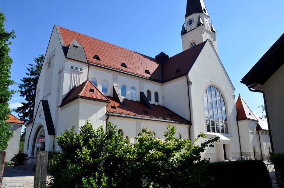 Fotografija: V Murski Soboti že nekaj let niso imeli novomašnega posvečenja. FOTO: Oste Bakal