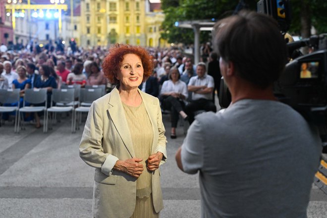 Ditka Haberl je za pesem Samo nasmeh je bolj grenak leta 1976 prejela prvo nagrado mednarodne strokovne žirije in občinstva na Slovenski popevki. FOTO: mediaspeed.net