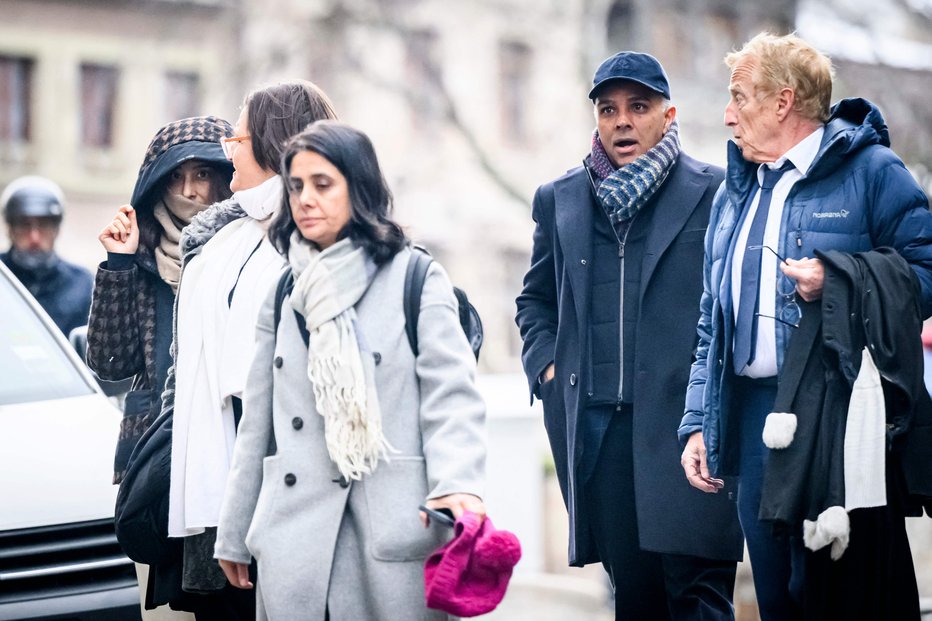 Fotografija: Sodišče v Ženevi jih je obsodilo zaradi izkoriščanja osebja. FOTO: Gabriel Monnet Afp