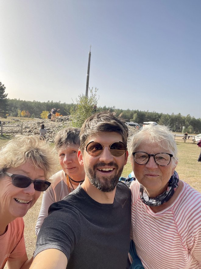 V 33 dneh je spoznal veliko izjemnih in zanimivih ljudi. FOTO: osebni arhiv