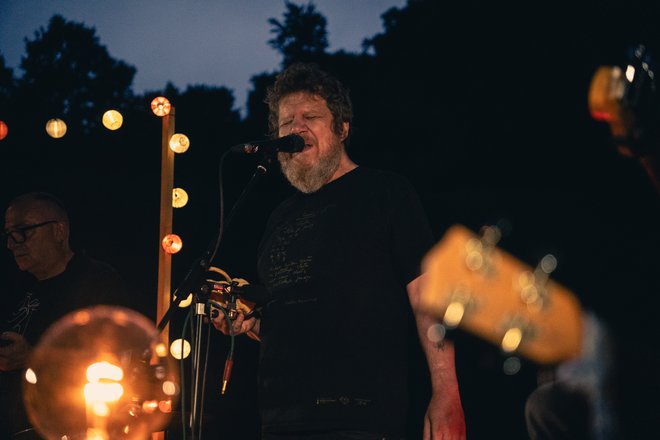 Frontman zasedbe Tomislav Jovanović - Tokac FOTO: Jernej Žakelj