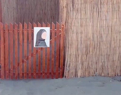 Fotografija: V Ulcinju odprli plažo za ženske s hidžabom. FOTO: Zaslonsko posnetek, Tik-tok