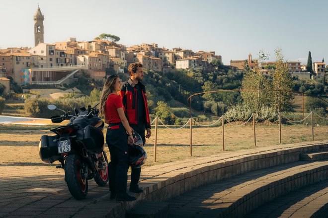 Izlet z motociklom v dvoje je krasno doživetje. FOTO: Ducati