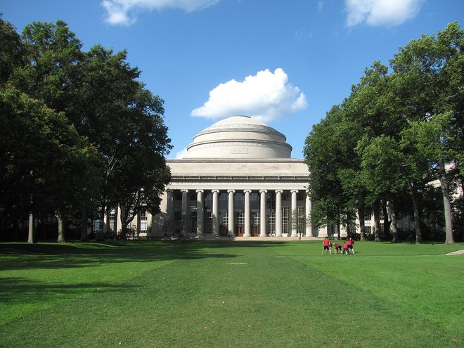 Na univerzi MIT proučujejo tudi videoigre. FOTO: John Phelan/Wikimedia Commons CC BY 3.0