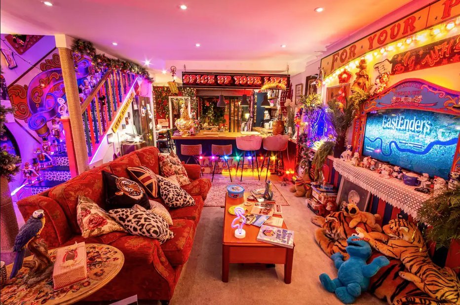 Fotografija: Takole je videti dnevna soba z barom. FOTO: Airbnb