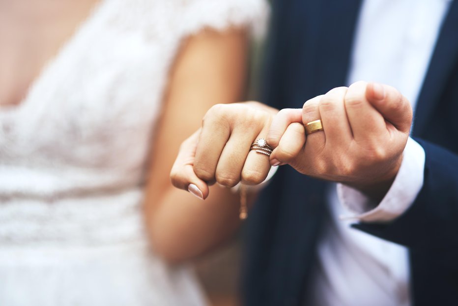 Fotografija: Če se zgodi kaj neprijetnega, se običajno odločijo, da zadeve ne bodo preiskovali. FOTO: Peopleimages/Getty Images