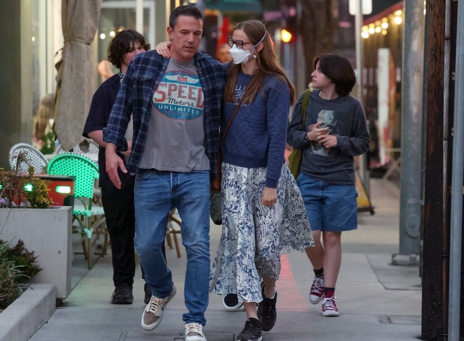 Fotografija: Hči Bena Afflecka in Jennifer Garner bi znova maske.  FOTO: Profimedia