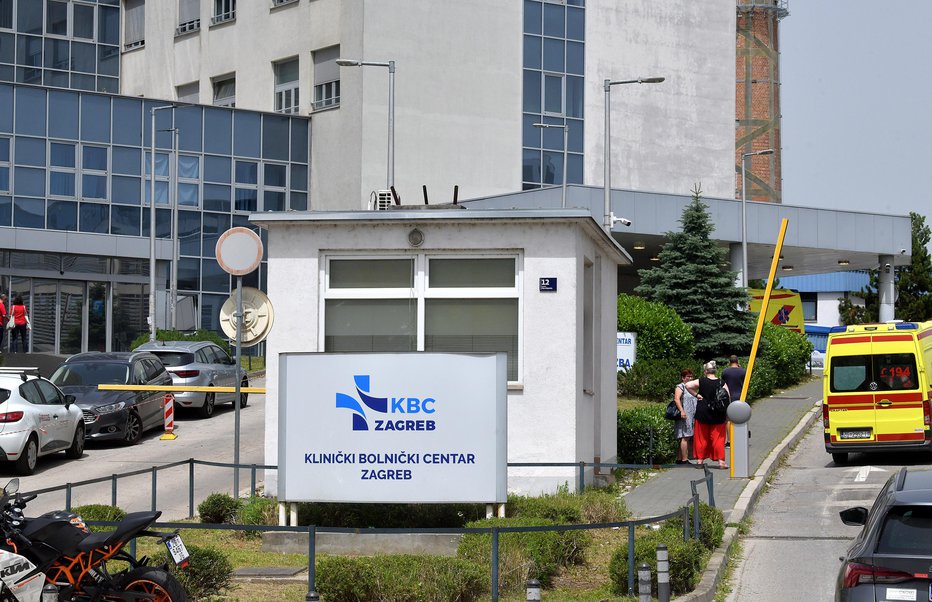 Fotografija: Stavba Kliničnega centra Zagreb. FOTO: Sandra Simunovic/pixsell Pixsell