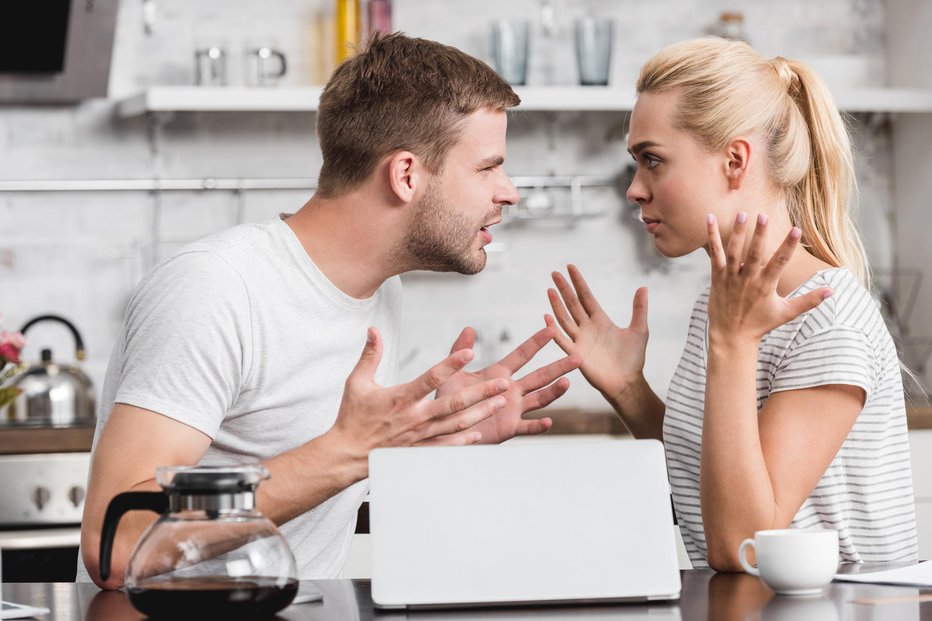 Fotografija: Morebitne dopustniške spore preprečita že doma. FOTO: Lightfieldstudios/Gettymages