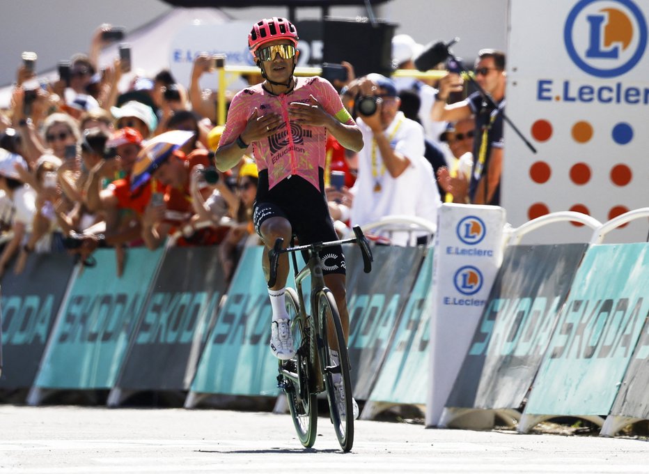 Fotografija: Richard Carapaz je prvo zmago na Touru dodal trem na Giru in Vuelti. FOTO: Stephane Mahe/Reuters