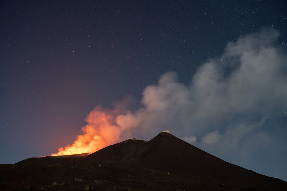 Fotografija: FOTO: Etna Walk/Marco Restivo Reuters