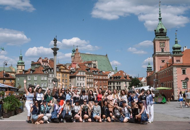 Udeleženke poletne šole v Varšavi FOTOGRAFIJI: Huawei