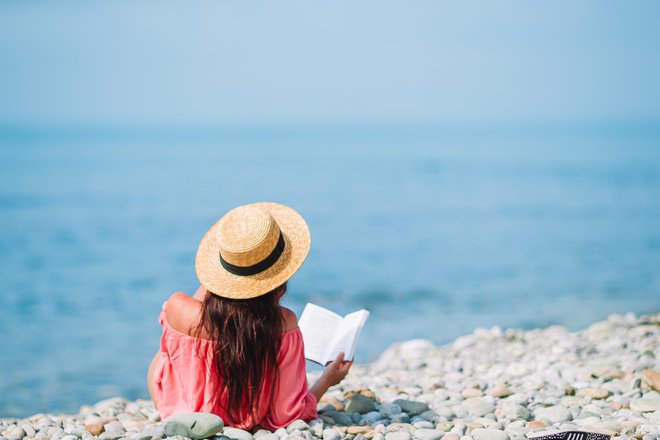 Naučiti se moramo biti v stiku s sabo, se poslušati in si izoblikovati svoje meje. FOTO: Shutterstock