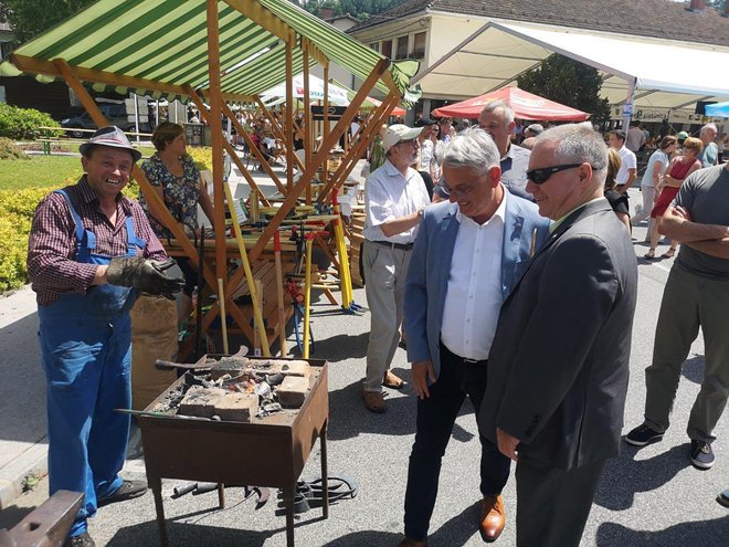 Kovači, tudi France, so vedno židane volje.