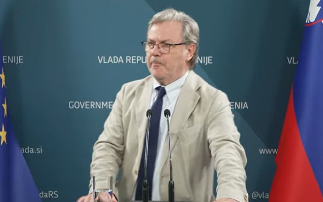 Vojko Volk je poudaril, da si je Slovenija s sodelovanjem v tej operaciji pridobila zaupanje in spoštovanje tujih varnostnih služb. FOTO: Zaslonski Posnetek Youtube