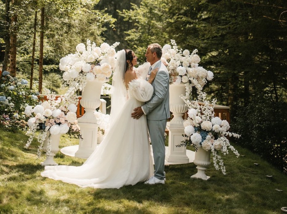 Fotografija: Lorella in Aleš sta se spoznala pred 35 leti. FOTO: ALUNA WEDDINGS/GLITTER.SI