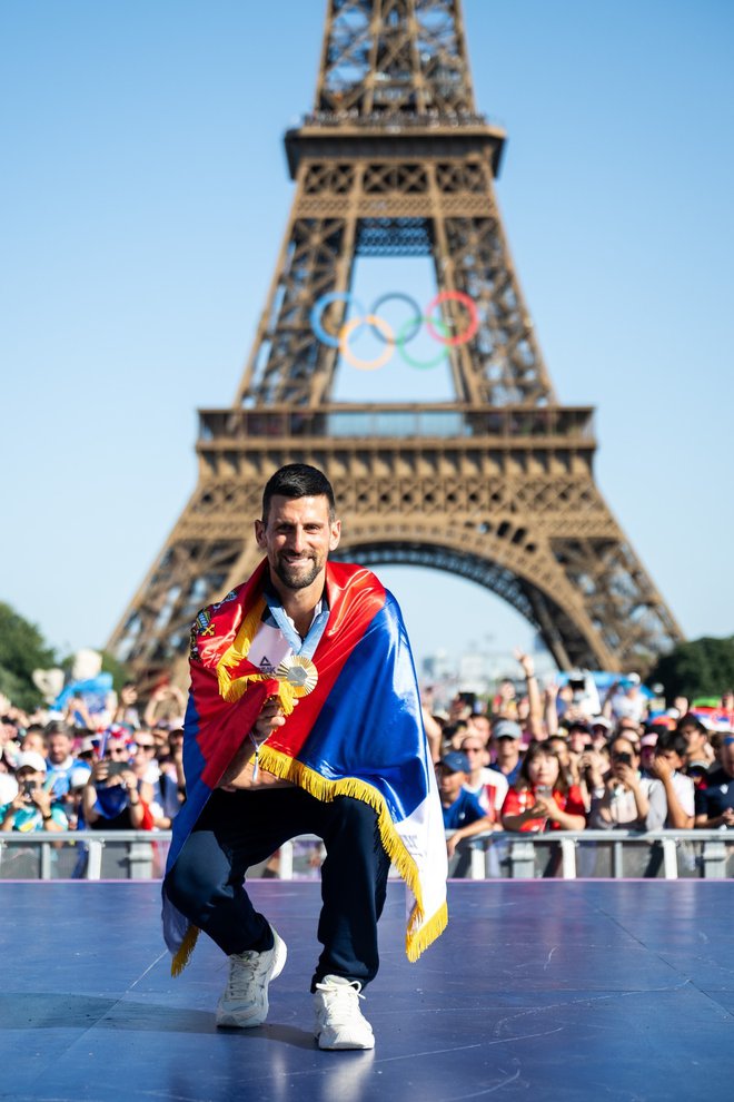 Ponosni teniški as z medaljo FOTO: Profimedia