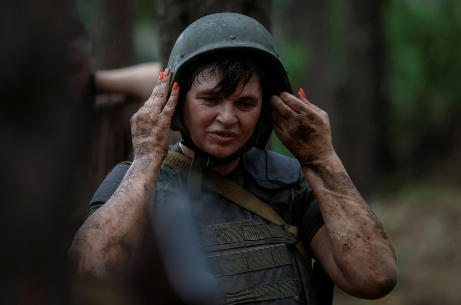 Fotografija: Proti-dronska ukrajinska ženska divizija, »Bucha Witches«. FOTO: Gleb Garanich Reuters