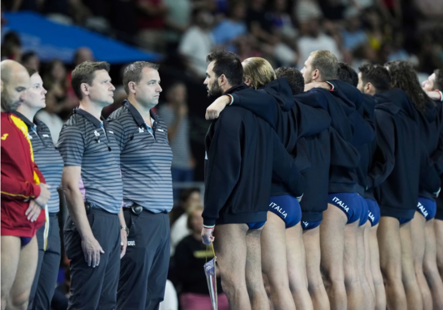 Fotografija: Za uteho jim je bila le izključitev obeh spornih sodnikov z olimpijskih iger. FOTO: STA