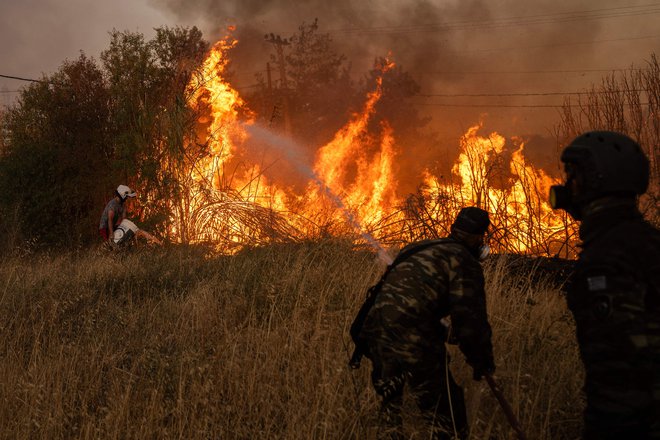 Razmere v Grčiji so ušle izpod nadzora. FOTO: Angelos Tzortzinis/Afp