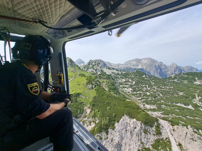 GRZS, policijski helikopter. FOTO: Policija