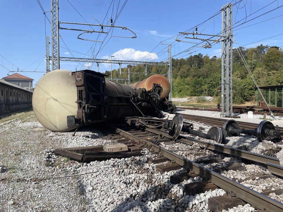 Fotografija: V dogodku se ni nihče poškodoval. FOTO: PGD Postojna