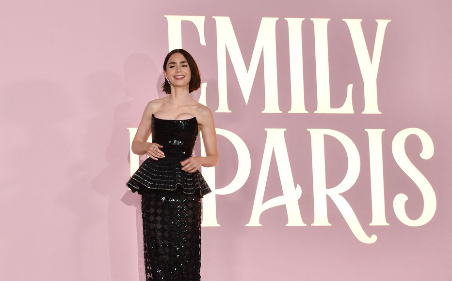 Fotografija: Igralka Lily Collins na premieri četrte sezone. FOTO: AFP