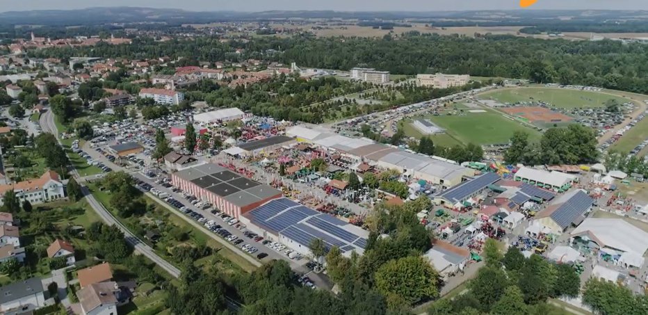 Fotografija: Agra je sejem, ki pokaže svojo veličino šele iz zraka. FOTOGRAFIJi: Ludvik Kramberger