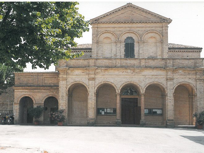 Cerkev Bernarda blaženega v Offidi FOTO: turismoffida.com