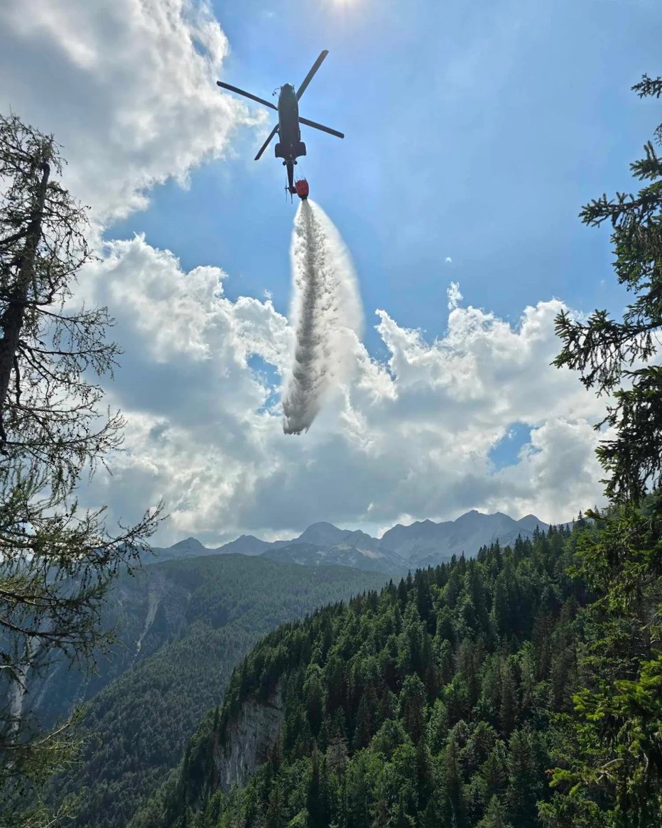 Fotografija: Gašenje na Komarči FOTO: Grs Bohinj