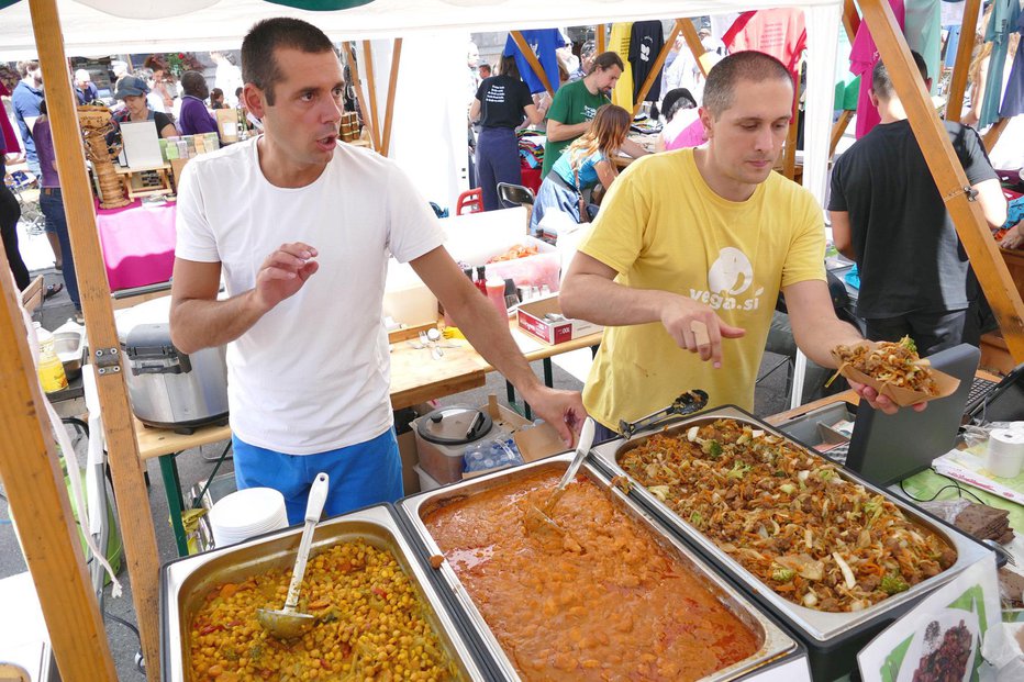 Fotografija: Restavracije bodo obiskovalce razvajale z veganskimi okusi. FOTO: Primož Hieng