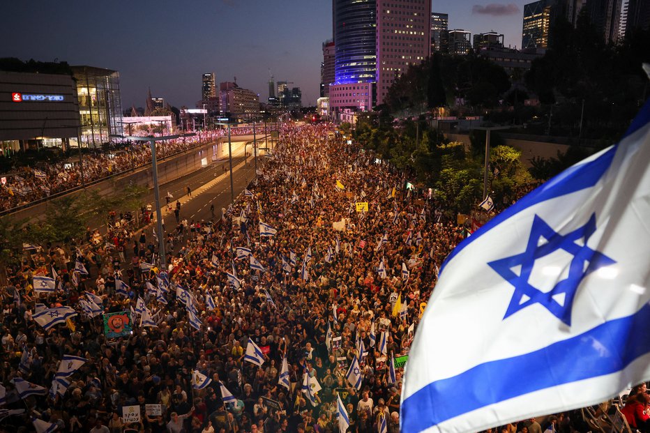 Fotografija: Začelo se je že v nedeljo. FOTO: Florion Goga/Reuters