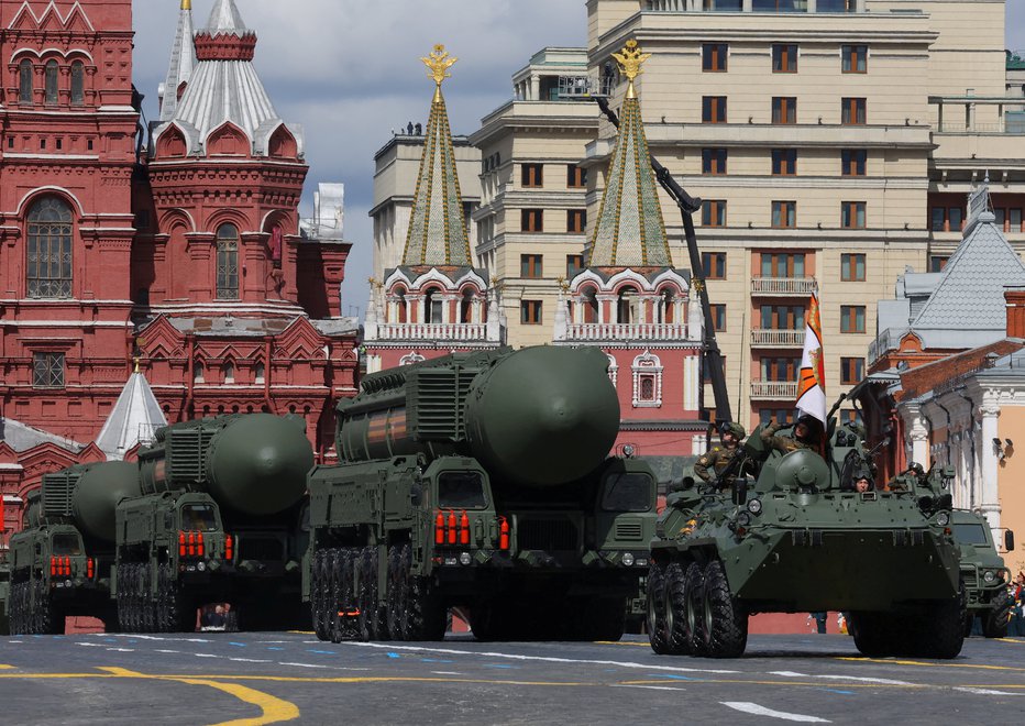 Fotografija: Ruske balistične rakete BTR-82A. FOTO: Evgenia Novozhenina Reuters